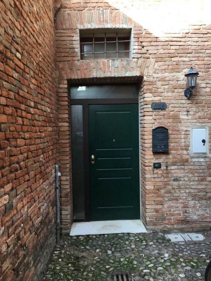 Vicolo Duelli Apartment Ferrara Exterior photo